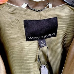 Banana Republic Satin bomber jacket